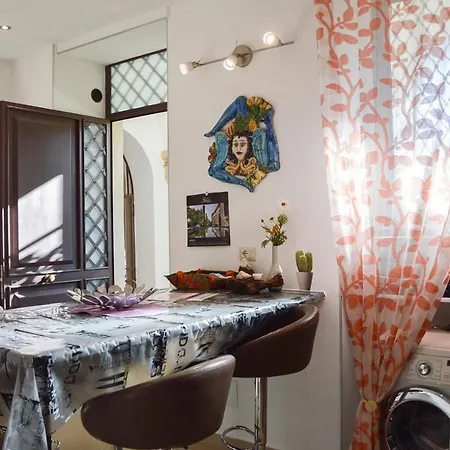 Casa Alcala Deluxe Penzion Katánie