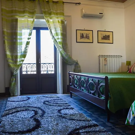 Casa Alcalà Deluxe 2* Catânia