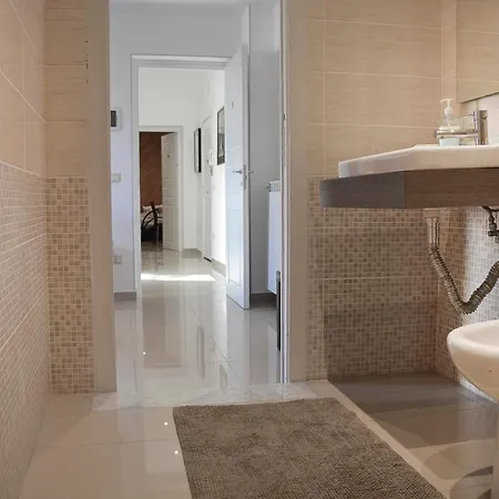 Casa Alcalà Deluxe 2* Catânia